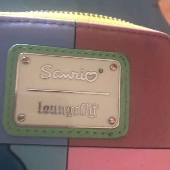 Sanrio x loungfly zip around wallet/ card case - Picture 7 of 9